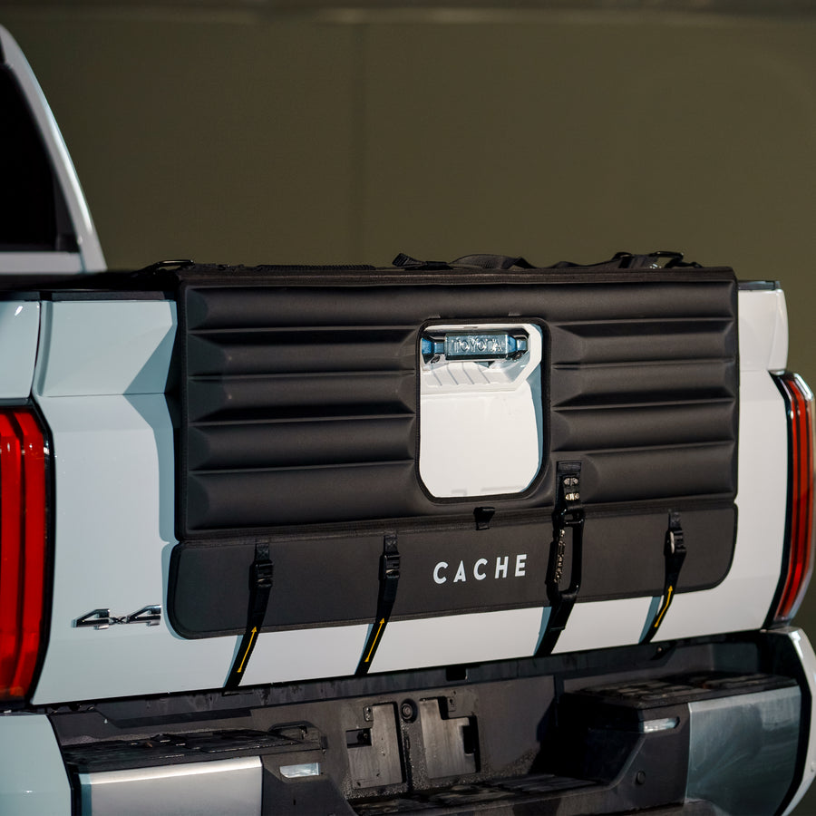 Durable tailgate pad fitted on a Toyota Tundra 