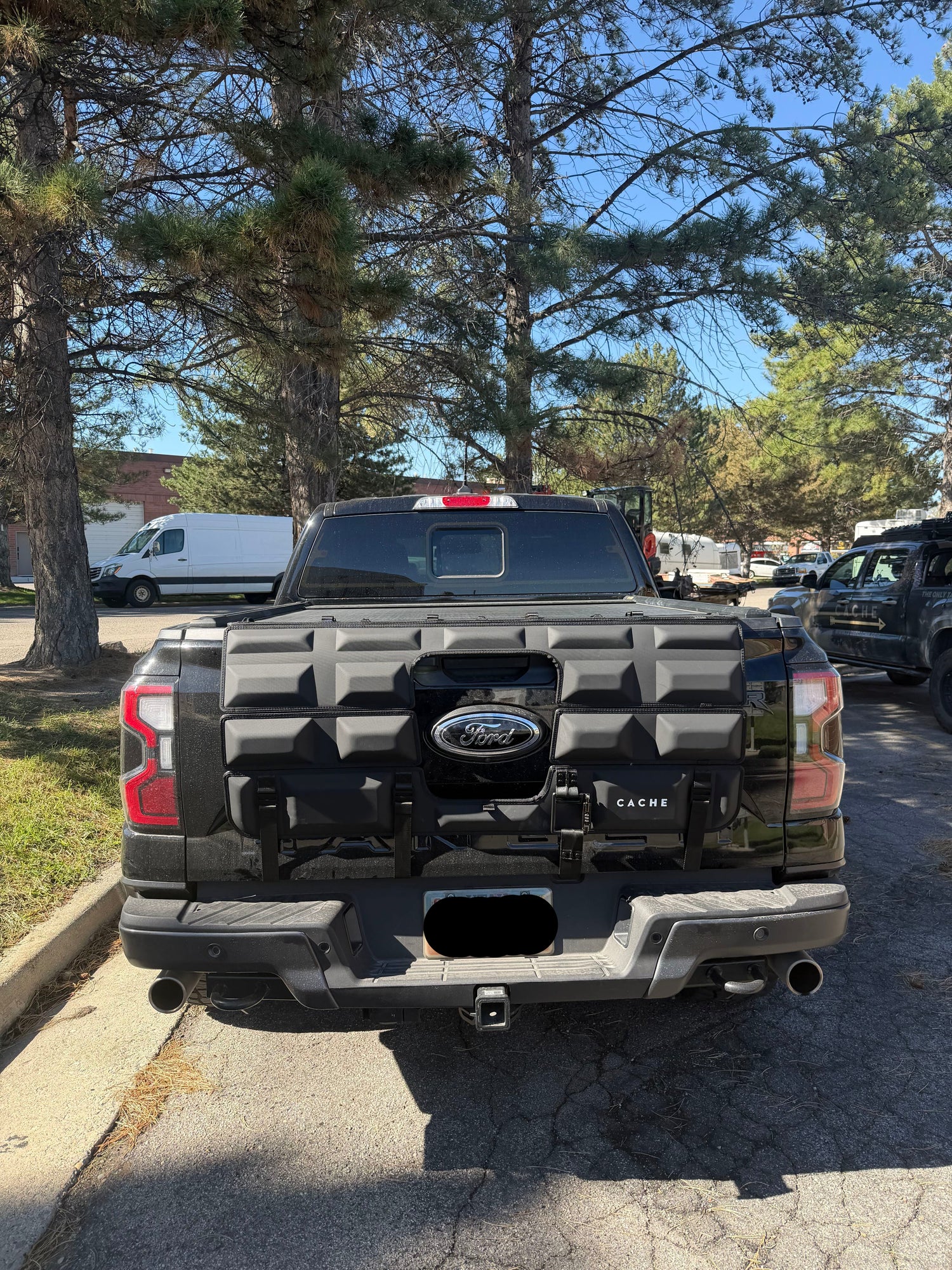 Tailgate pad on ford ranger raptor 